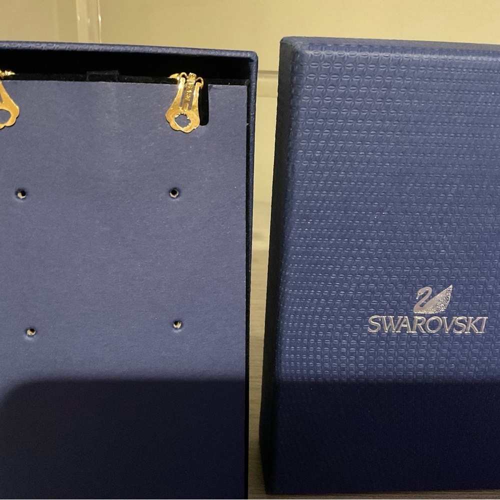 Swarovski Crystal Earrings - Picture 4 of 4